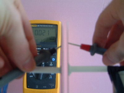 Measuring capacitance of air capacitor.