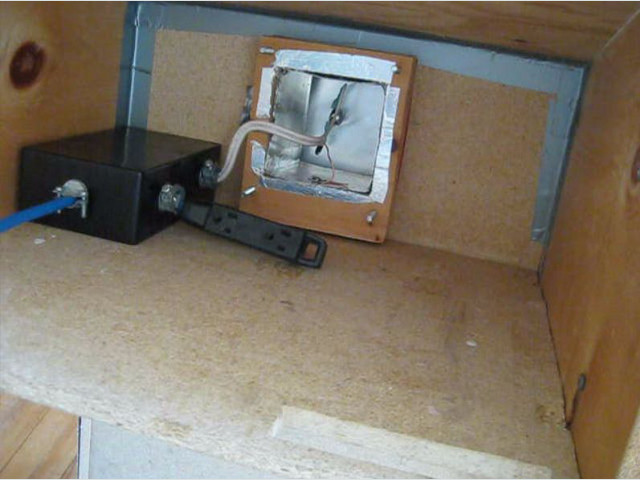 Temperature control circuit for a solar air heater using a snap disk controller/switch.